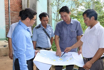 Đại diện các đơn vị thực hiện bàn giao đất xây dựng dự án sân bay Long Thành.