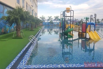 Bể bơi tại tại Khu liên hợp thể thao Đại Thành Long (thị trấn Vũ Thư, tỉnh Thái Bình), nơi cháu bé đến bơi và sau đó tử vong.