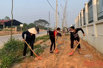 Năng lực vận động của cán bộ cơ sở có vai trò quan trọng trong xây dựng phong trào ở khu vực nông thôn Hà Nội.