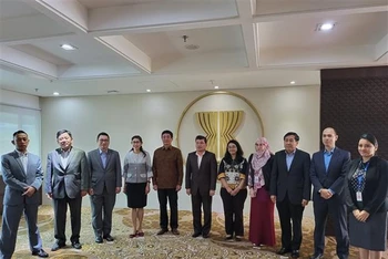 Đại diện thường trực của các nước ASEAN tham dự Cuộc họp lần thứ 67 của Nhóm đặc trách Sáng kiến liên kết ASEAN (IAI) tại trụ sở Ban Thư ký ASEAN ở Jakarta, Indonesia. (Ảnh: TTXVN phát)
