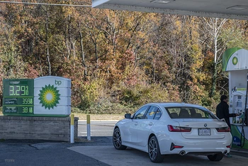 Một trạm xăng của BP ở Arlington, bang Virginia, Mỹ. (Ảnh: AFP/TTXVN)