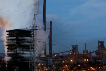 Ảnh minh họa: Toàn cảnh nhà máy ThyssenKrupp Steel Europe ở Duisburg, Đức, ngày 7/1/2020. (Nguồn: REUTERS)