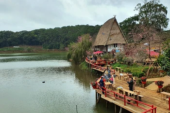 Hồ Đăk Ke (Măng Đen) là điểm đến thu hút du khách tham quan.