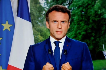 Tổng thống Emmanuel Macron có bài phát biểu đầu tiên trên truyền hình kể từ khi liên minh cầm quyền mất đa số tuyệt đối tại Quốc hội. (Ảnh: L'Express)