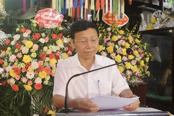 Đồng chí Phạm Hồng Thanh, Tỉnh ủy viên, Bí thư Thị ủy, Chủ tịch Hội đồng nhân dân thị xã Duy Tiên phát biểu chào mừng hội thảo.