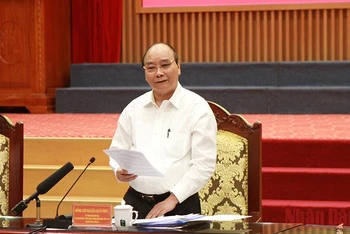 Chủ tịch nước Nguyễn Xuân Phúc phát biểu chỉ đạo tại buổi làm việc.