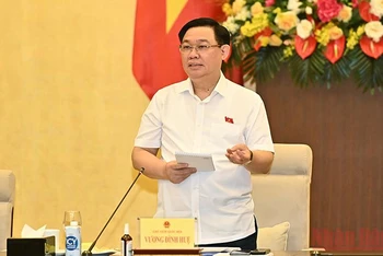 Chủ tịch Quốc hội Vương Đình Huệ phát biểu ý kiến tại phiên họp. (Ảnh Duy Linh) 