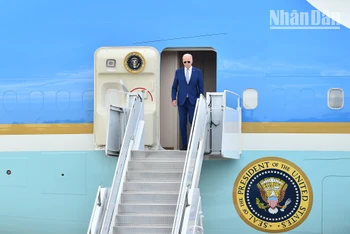 [Ảnh] Tổng thống Hoa Kỳ Joe Biden bắt đầu chuyến thăm cấp Nhà nước tới Việt Nam