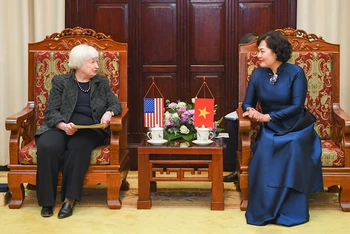 Thống đốc Ngân hàng Nhà nước Việt Nam Nguyễn Thị Hồng và Bộ trưởng Tài chính Hoa Kỳ Janet L. Yellen.