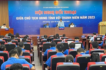 Hội nghị đối thoại giữa Chủ tịch Ủy ban nhân dân tỉnh Hải Dương với thanh niên.