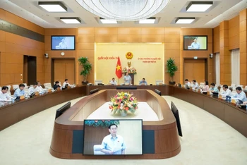 Một phiên họp của Ủy ban Thường vụ Quốc hội khóa XV. (Nguồn: quochoi.vn)