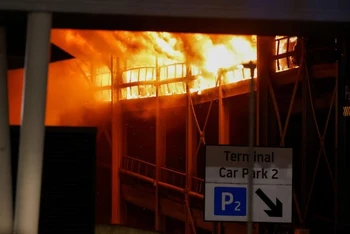 Hiện trường vụ cháy. (Nguồn: Reuters)