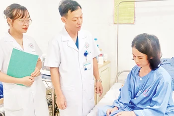 Người bệnh điều trị tại Bệnh viện A Thái Nguyên được chăm sóc tận tình, chu đáo.