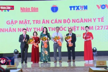 Báo chí đồng hành cùng ngành y tế