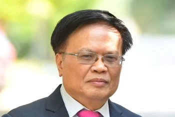 Tiến sĩ Nguyễn Đình Cung.