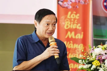 Đại sứ Việt Nam tại Lào Nguyễn Bá Hùng phát biểu tại buổi lễ. Ảnh: Hải Tiến