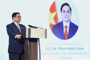 Thủ tướng Phạm Minh Chính phát biểu tại Phiên toàn thể cấp cao của Diễn đàn Kinh tế xanh 2023.