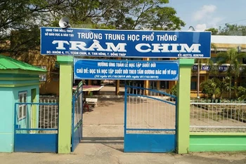 Trường Trung học phổ thông Tràm Chim.