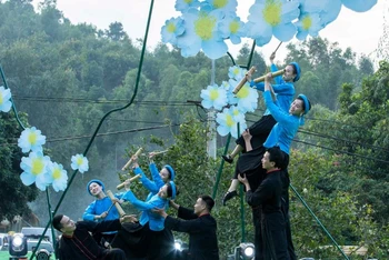 Nhiều chương trình nghệ thuật đặc sắc sẽ diễn ra tại Hội hoa sở Bình Liêu năm 2023.