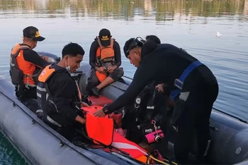 Nhân viên của Cơ quan Tìm kiếm và Cứu nạn Quốc gia Indonesia triển khai hoạt động tìm kiếm và cứu nạn tại Buton Tengah, ngày 24/7/2023. (Ảnh: Cơ quan Tìm kiếm và Cứu nạn Quốc gia Indonesia)