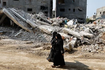 Cảnh đổ nát sau các vụ không kích của Israel tại Dải Gaza, ngày 8/10/2023. (Ảnh: Reuters)