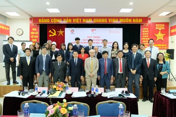Các đại biểu, chuyên gia dinh dưỡng Việt Nam và Nhật Bản tham dự hội thảo