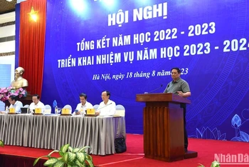 Thủ tướng Chính phủ Phạm Minh Chính phát biểu tại Hội nghị tổng kết năm học 2022-2023, triển khai nhiệm vụ năm học 2023 - 2024 của ngành giáo dục. (Ảnh: TRẦN HẢI)