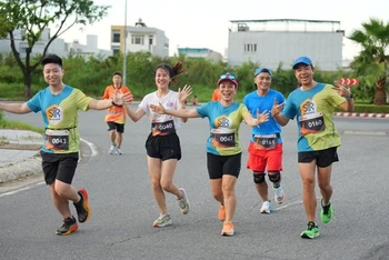 Lần đầu tiên giải chạy được tổ chức với cung đường lên đỉnh Sơn Trà.
