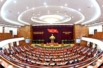 Hội nghị giữa nhiệm kỳ Ban Chấp hành Trung ương Đảng Cộng sản Việt Nam khóa XIII. (Ảnh NGUYỄN ĐĂNG)