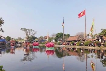 Lễ hội chùa Keo mùa thu là Lễ hội chính trong năm. 