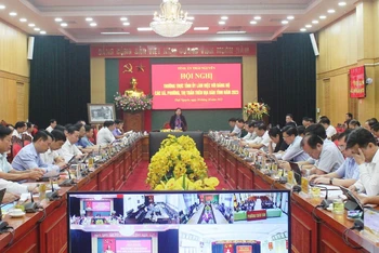 Thường trực Tỉnh ủy Thái Nguyên tổ chức hội nghị trực tuyến với cấp ủy tất cả các huyện, thành phố, xã, phường, thị trấn với sự tham dự của 2.500 đại biểu 