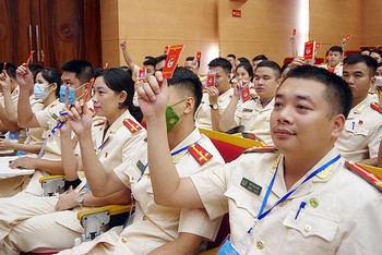 Các đại biểu dự Đại hội đại biểu Đoàn Thanh niên Cộng sản Hồ Chí Minh Công an thành phố Hà Nội lần thứ XXV.
