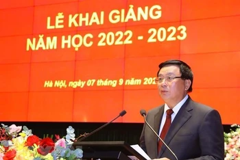 Giáo sư, Tiến sĩ Nguyễn Xuân Thắng, Ủy viên Bộ Chính trị, Giám đốc Học viện Chính trị quốc gia Hồ Chí Minh phát biểu tại Lễ khai giảng năm học 2022-2023. (Ảnh: TTXVN)