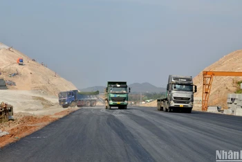 Thi công cao tốc đoạn Vĩnh Hảo-Phan Thiết, gói thầu XL-03.