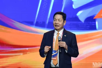 Chủ tịch Tập đoàn FPT Trương Gia Bình phát biểu tại FPT Techday 2023. (Ảnh: NHẬT QUANG)