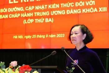 Ủy viên Bộ Chính trị, Thường trực Ban Bí thư, Trưởng Ban Tổ chức Trung ương Trương Thị Mai phát biểu chỉ đạo. (Ảnh: Văn Điệp/TTXVN)
