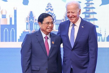 Thủ tướng mạo Phạm Minh Chính và Tổng thống Hoa Kỳ Joe Biden.