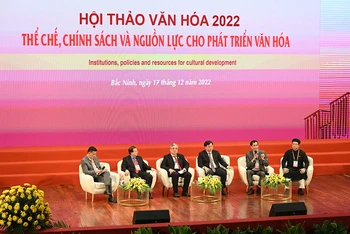 Hội thảo Văn hóa 2022 với chủ đề “Thể chế, chính sách và nguồn lực cho phát triển văn hóa” diễn ra tại Trung tâm Văn hóa Kinh Bắc, tỉnh Bắc Ninh. 