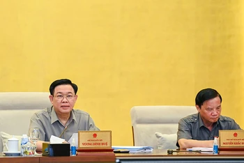 Chủ tịch Quốc hội Vương Đình Huệ cho ý kiến về dự án Luật Căn cước công dân (sửa đổi). (Ảnh: DUY LINH)
