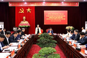 Toàn cảnh Hội nghị làm việc với Ban Thường vụ Tỉnh ủy Bắc Ninh về công tác tổ chức xây dựng Đảng.