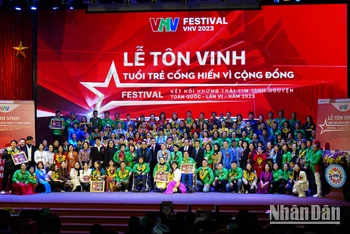 Chung tay vì một Việt Nam bền vững
