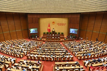 Quang cảnh một phiên họp của Quốc hội tại Kỳ họp thứ 4, Quốc hội khóa XV. 
