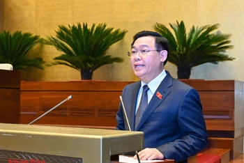 Chủ tịch Quốc hội Vương Đình Huệ phát biểu bế mạc Kỳ họp thứ 4, Quốc hội khóa XV. (Ảnh: DUY LINH)