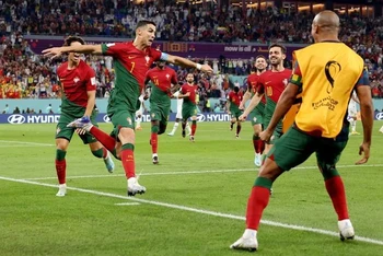 [Ảnh] Nhìn lại World Cup ngày thứ 5: Bồ Đào Nha, Brazil phô diễn sức mạnh