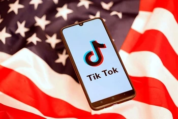 TikTok chịu áp lực rất lớn từ các nhà lập pháp và quan chức chính phủ Mỹ trong thời gian qua. (Ảnh minh họa: Reuters)