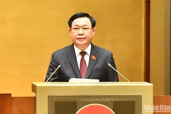 Chủ tịch Quốc hội Vương Đình Huệ phát biểu khai mạc phiên chất vấn và trả lời chất vấn. (Ảnh: ĐĂNG KHOA)