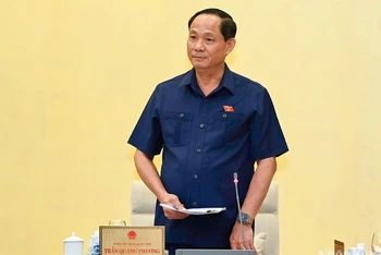 Phó Chủ tịch Quốc hội Trần Quang Phương phát biểu ý kiến tại phiên họp. (Ảnh: DUY LINH)