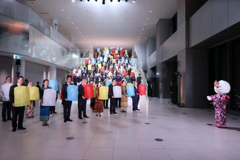 [Ảnh] Thủ tướng Phạm Minh Chính dự Lễ thắp đèn kỷ niệm 50 năm quan hệ ASEAN-Nhật Bản