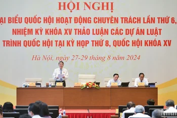 Phó Chủ tịch Quốc hội Nguyễn Đức Hải điều hành nội dung thảo luận về dự án Luật Thuế giá trị gia tăng (sửa đổi) sáng 29/8.