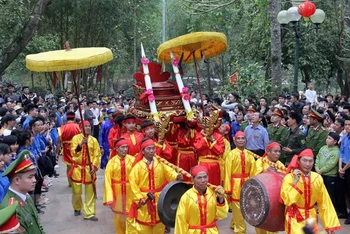 Lễ rước sản vật dâng Thánh Gióng tại đền Sóc sẽ được tái hiện trong khuôn khổ Lễ hội Đền Hùng.